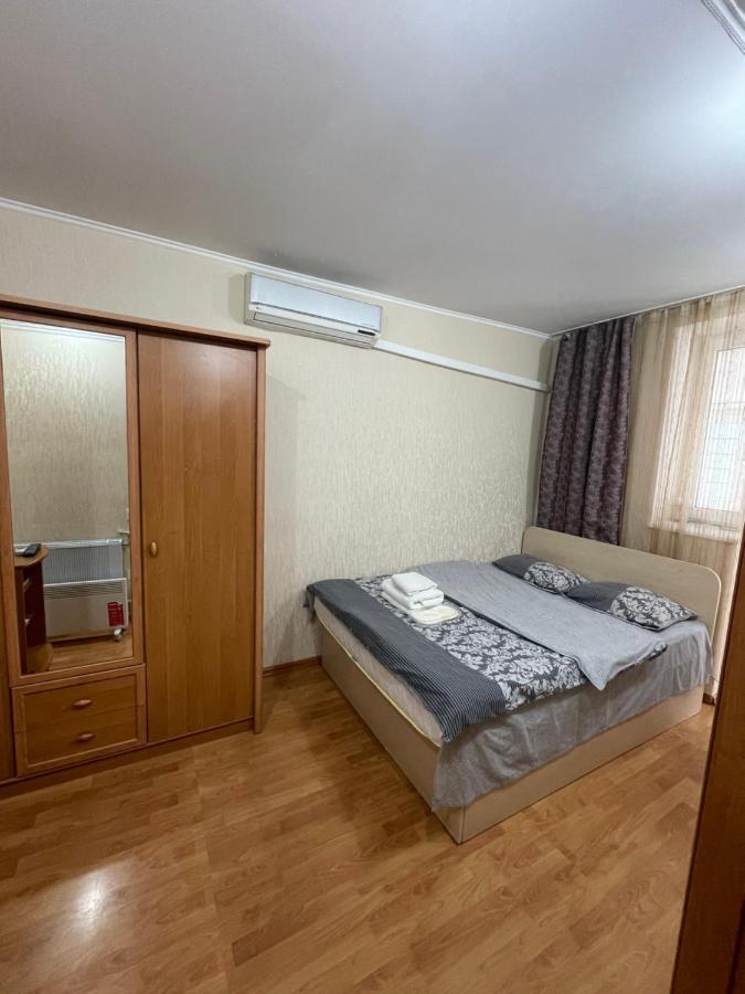 Deribas Apartments Odessa Esterno foto