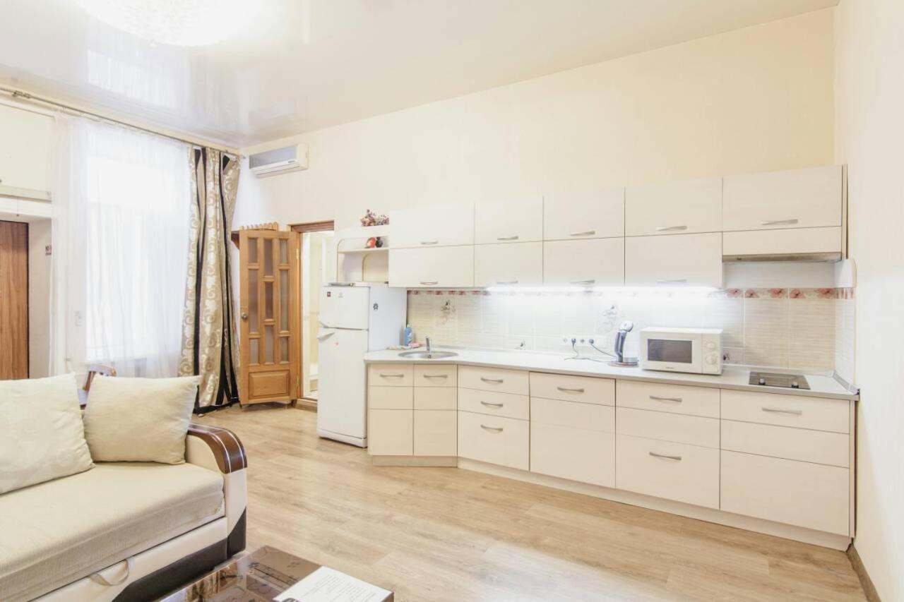 Deribas Apartments Odessa Esterno foto