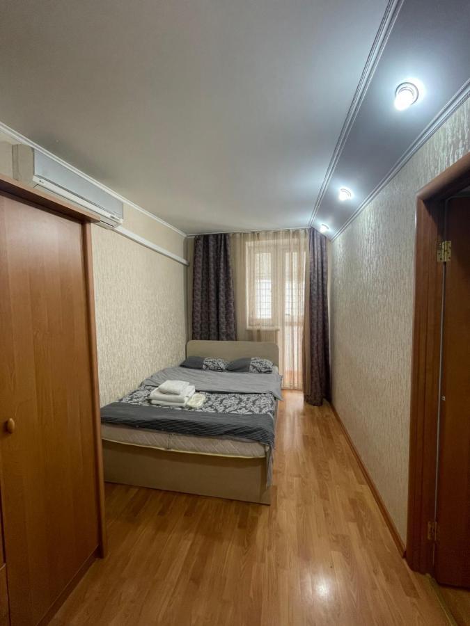 Deribas Apartments Odessa Esterno foto